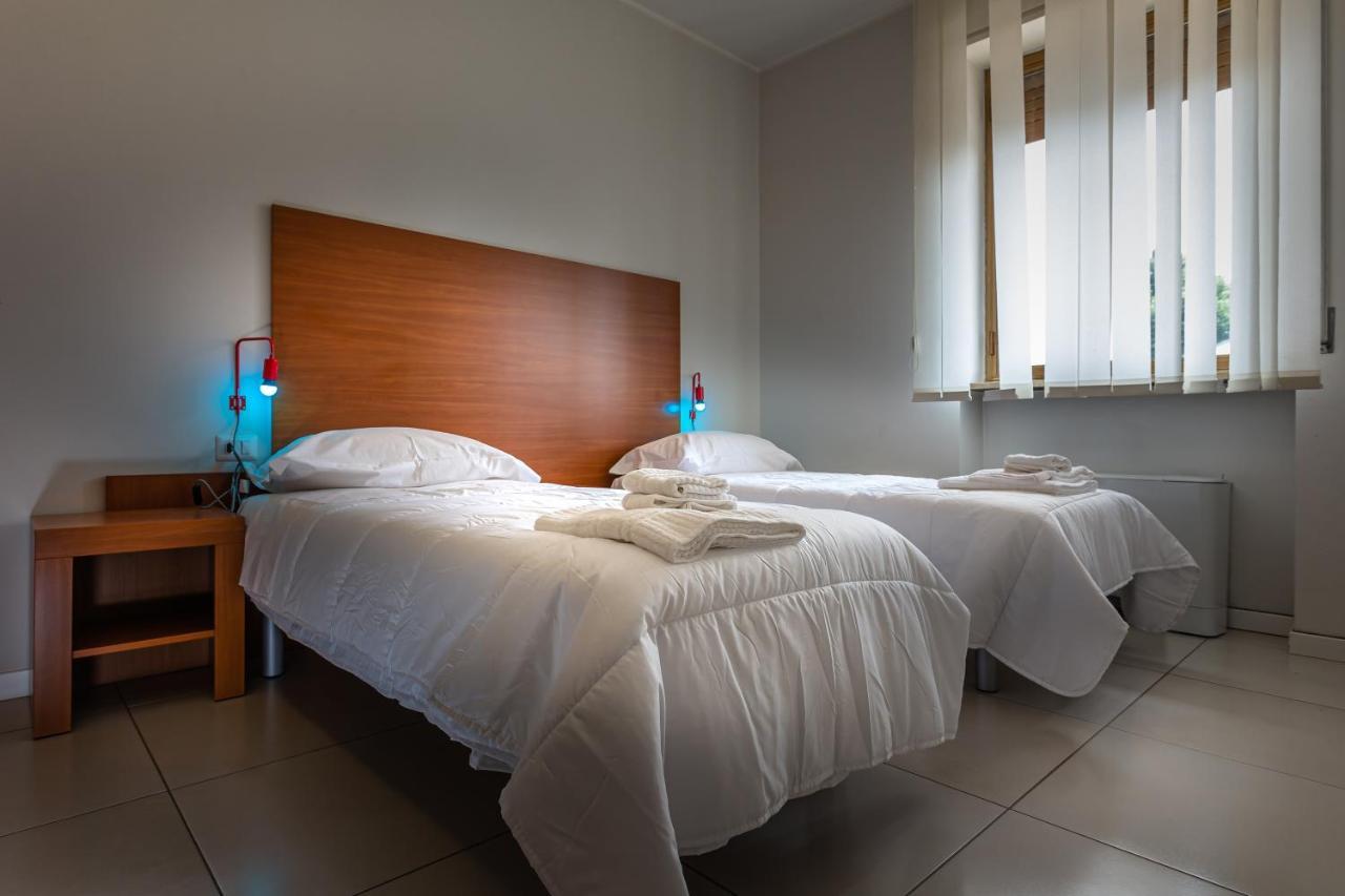 Pasta Residence Italia Malpensa Gallarate Esterno foto