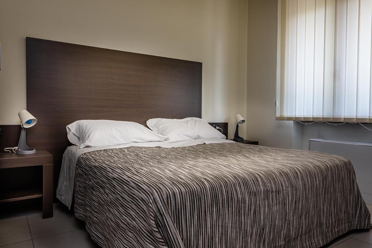 Pasta Residence Italia Malpensa Gallarate Esterno foto